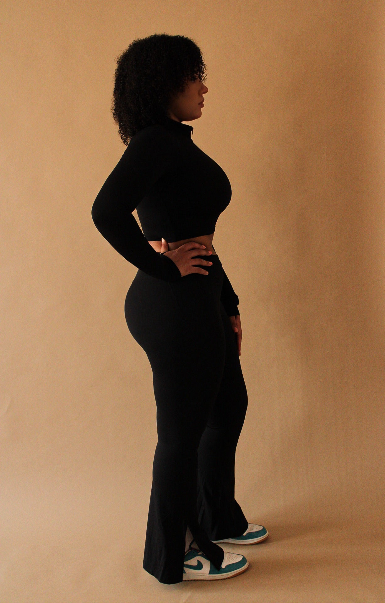 Intense Flare Pants – Black