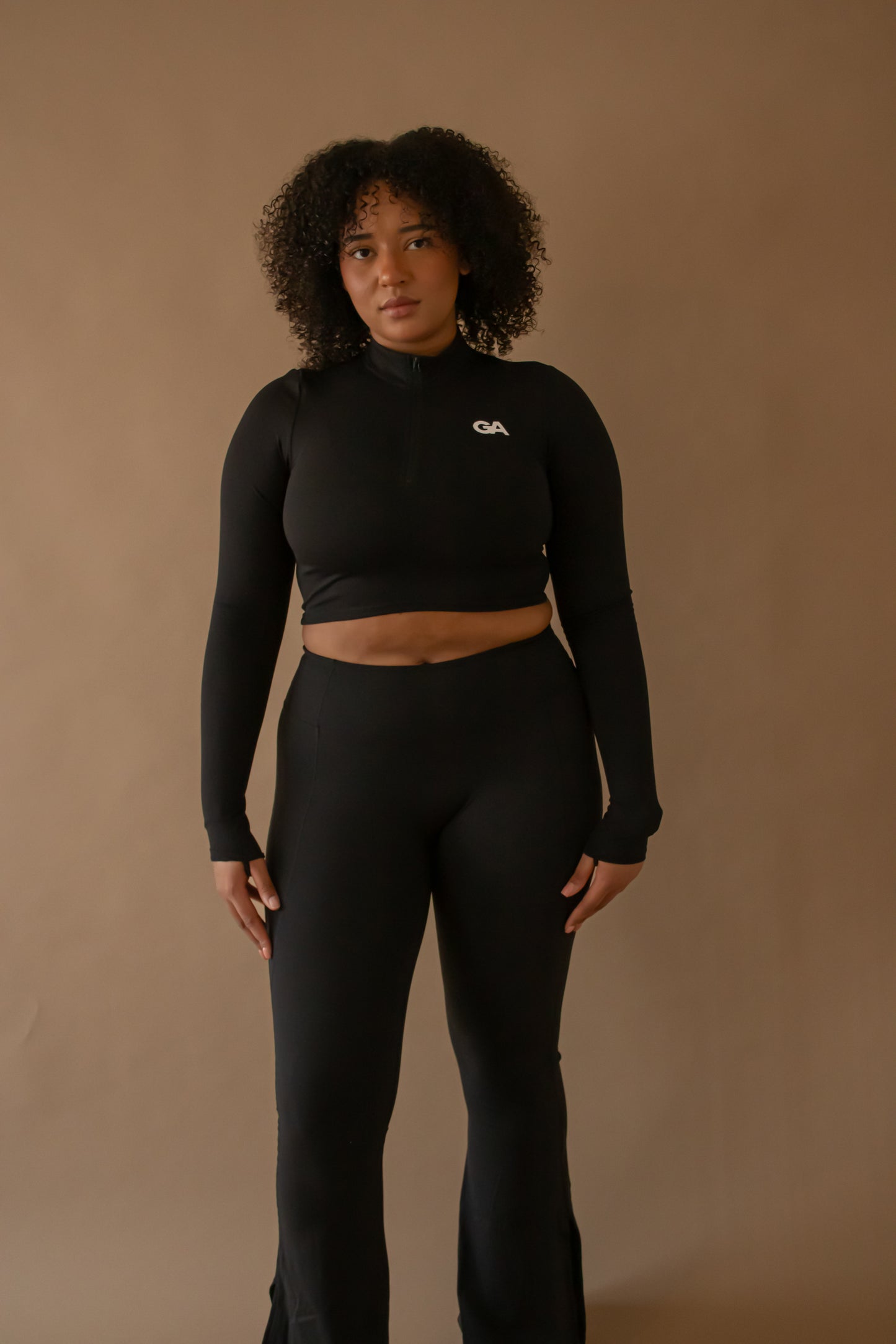Intense Cropped Half-Zip Top – Black