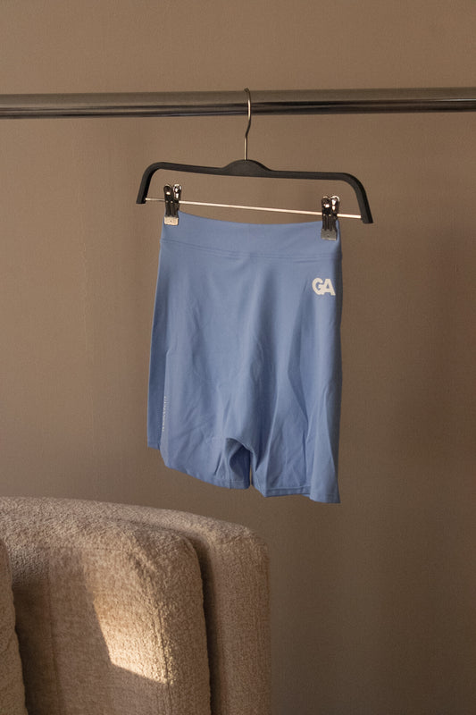 V-cut Scrunch Short Baby Blue